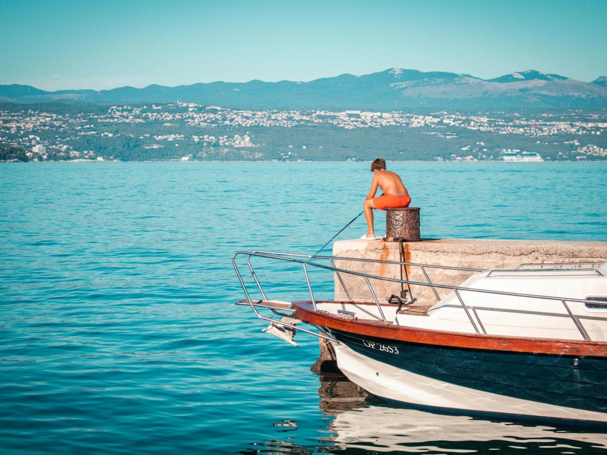 Accomplishment Without Burnout: A Review of “Slow Productivity” by Cal&nbsp;Newport